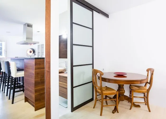 Eglise Catholique - Cosy And Bright Apartment In Montreux