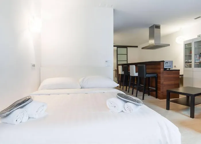 Eglise Catholique - Cosy And Bright Apartment In Montreux